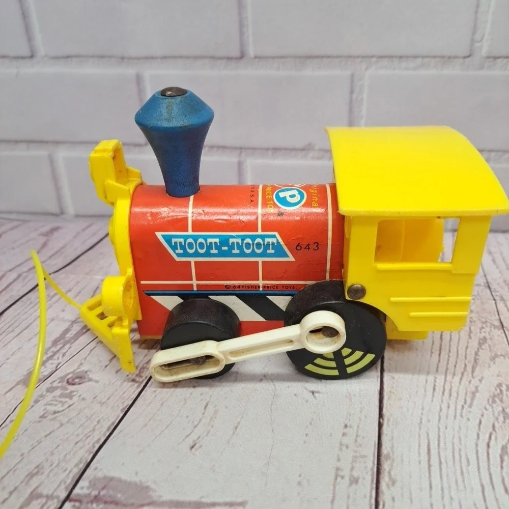 VTG Fisher Price Toot Toot Train 1964, Lot Of 3